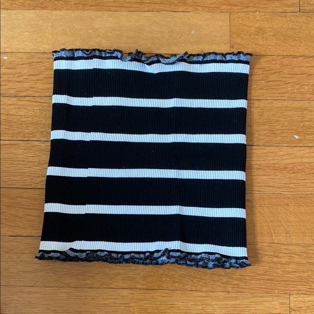 Black and White Striped Women's tube top